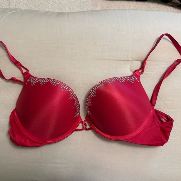 6 piece Victoria’s Secret Padded Push-up Bras - Picture 5 of 6